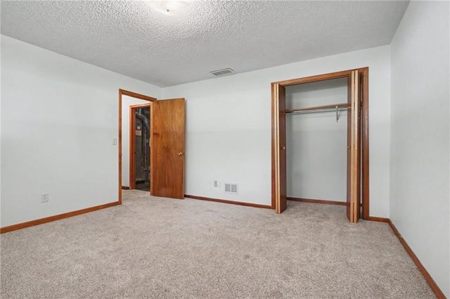 2940 S 42nd Street, Kansas City, KS 66106