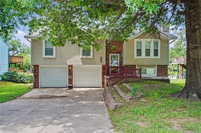 2940 S 42nd Street, Kansas City, KS 66106