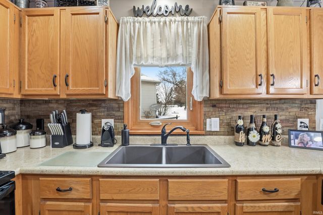 605 Cobblers Court, Waterloo, IN 46706