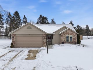 605 Cobblers Court, Waterloo, IN 46706