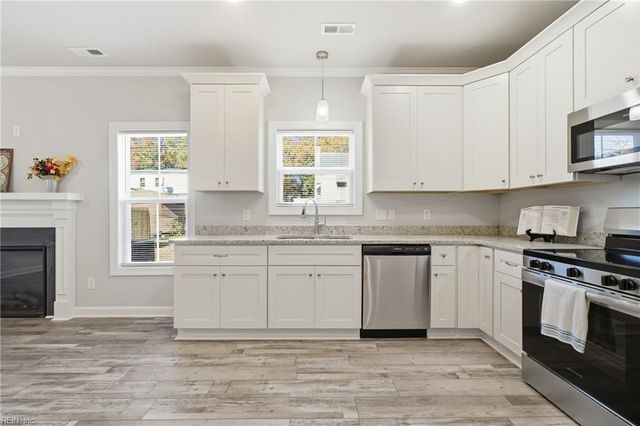 833 Wilbur AVE, Chesapeake, VA 23324