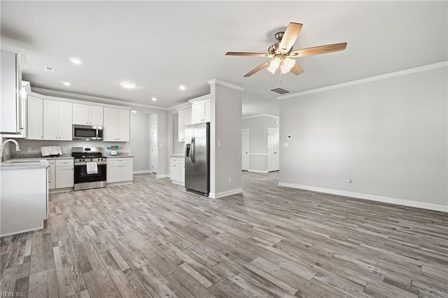 833 Wilbur AVE, Chesapeake, VA 23324