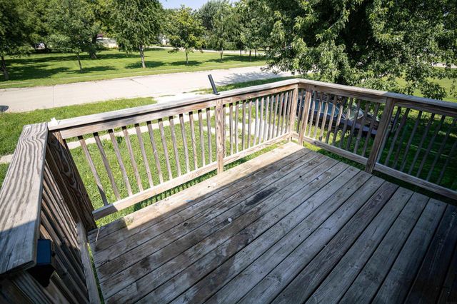 802 Nelson Avenue, Independence, IA 50644