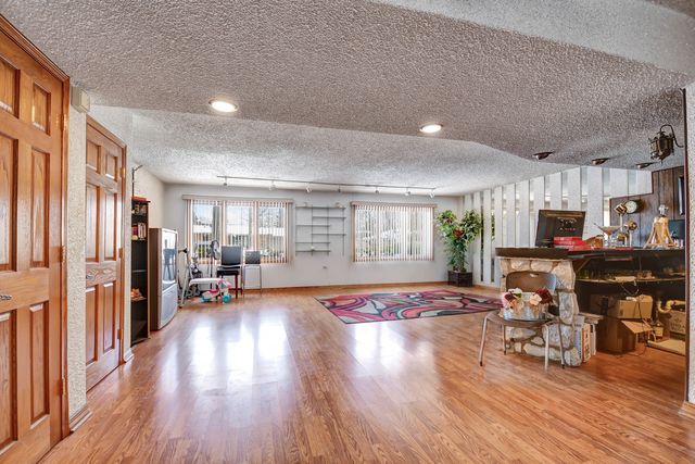 8950 S 85th Court, Hickory Hills, IL 60457