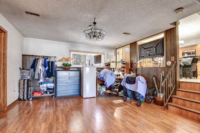 8950 S 85th Court, Hickory Hills, IL 60457