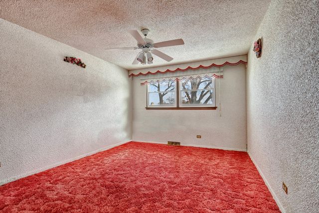 8950 S 85th Court, Hickory Hills, IL 60457