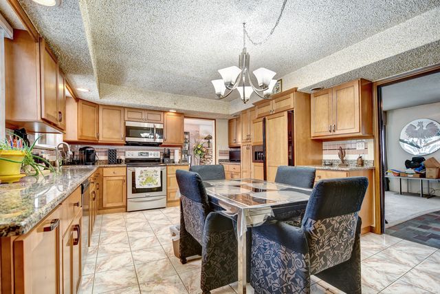 8950 S 85th Court, Hickory Hills, IL 60457