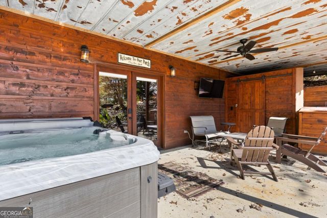 653 The Woods Road, Mineral Bluff, GA 30559