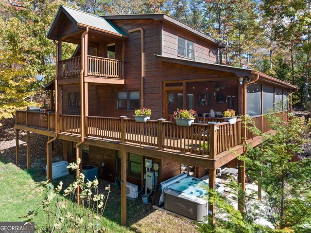 653 The Woods Road, Mineral Bluff, GA 30559