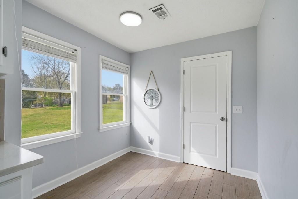 Image 12 of property listing at 1223 Cabots Drive, Auburn, GA 30011