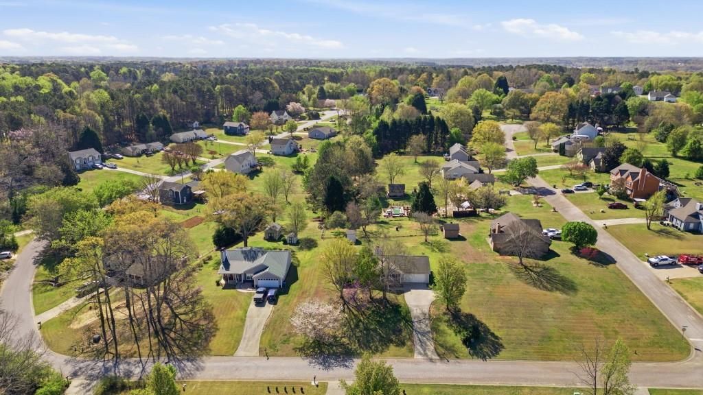 Image 36 of property listing at 1223 Cabots Drive, Auburn, GA 30011