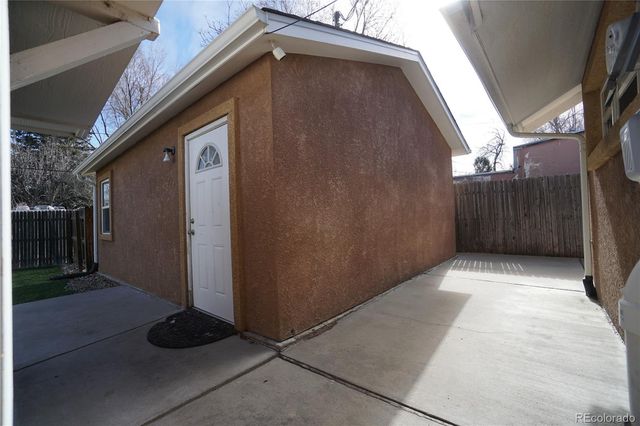 1713 Arbor Way, Colorado Springs, CO 80905