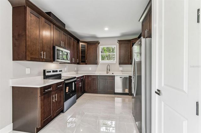 310 N LEMON AVENUE, Brooksville, FL 34601