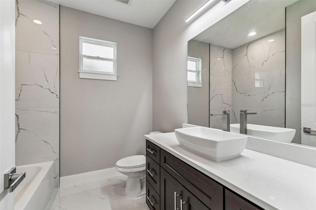 310 N LEMON AVENUE, Brooksville, FL 34601