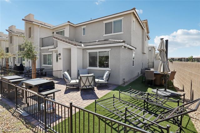 2594 Canary Yellow Court, North Las Vegas, NV 89086