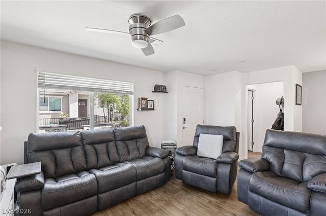 2594 Canary Yellow Court, North Las Vegas, NV 89086