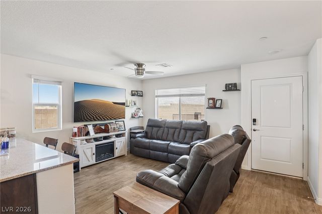 2594 Canary Yellow Court, North Las Vegas, NV 89086