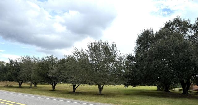 6315 Main Street, Hitchcock, TX 77563