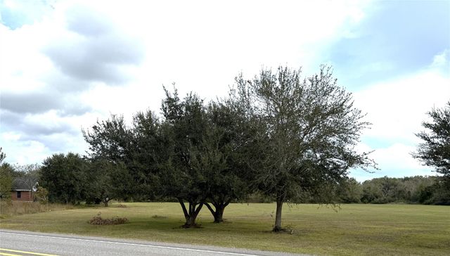 6315 Main Street, Hitchcock, TX 77563