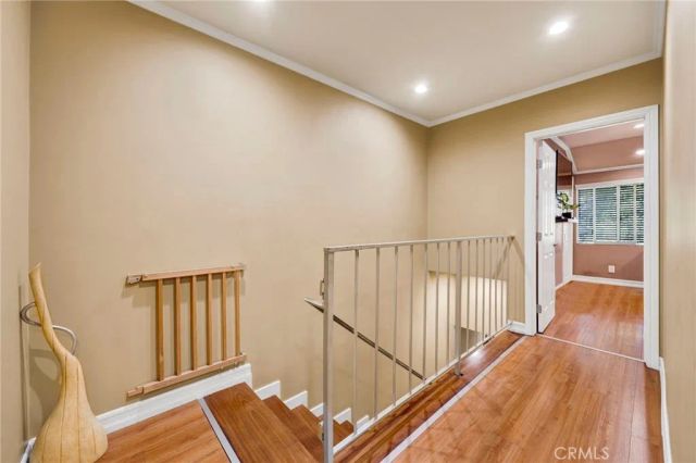 7764 Via Capri, Burbank, CA 91504