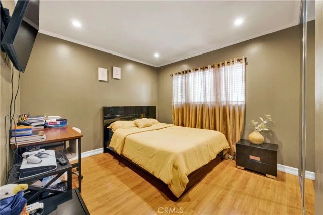 7764 Via Capri, Burbank, CA 91504