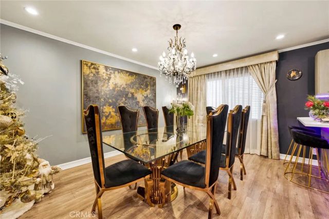 7764 Via Capri, Burbank, CA 91504