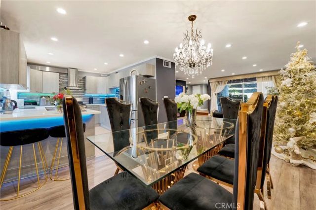 7764 Via Capri, Burbank, CA 91504