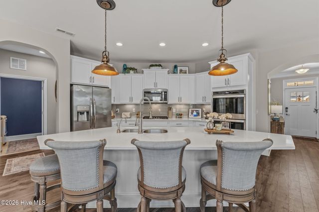 174 Holly Springs Court, Southern Pines, NC 28387