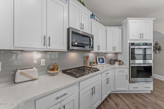 174 Holly Springs Court, Southern Pines, NC 28387