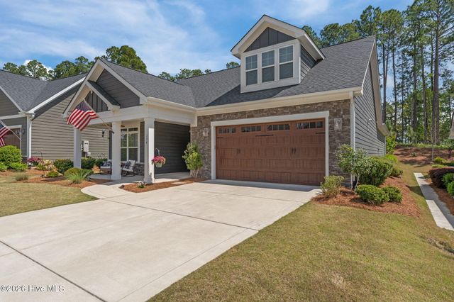 174 Holly Springs Court, Southern Pines, NC 28387
