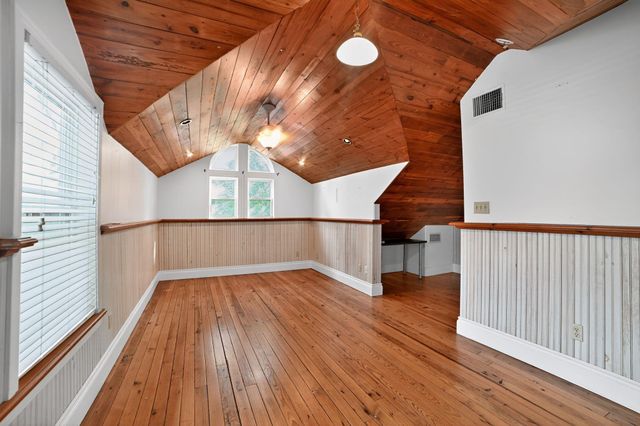 2003 Griswold LN A, Austin, TX 78703