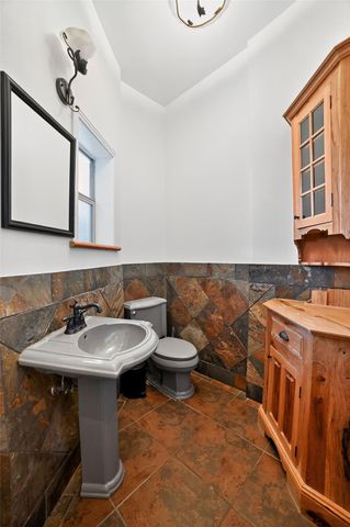 2003 Griswold LN A, Austin, TX 78703