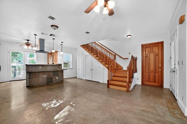 2003 Griswold LN A, Austin, TX 78703