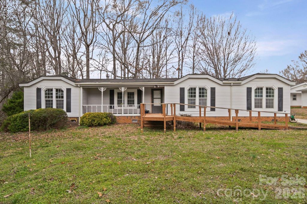 1015 Southwood Drive, Clover, SC 29710