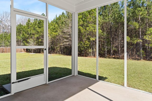 804 S Pointe Boulevard, Summerville, SC 29483