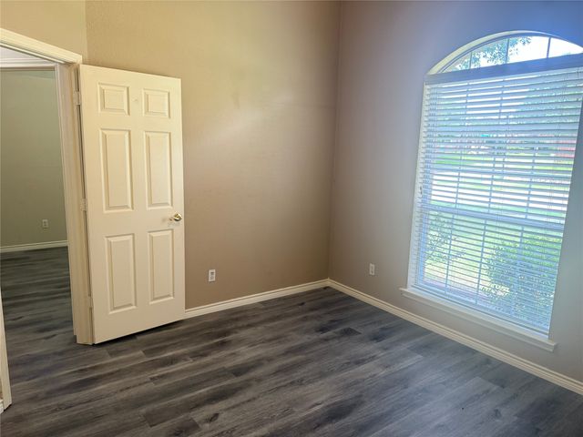 9200 Fairwood Court, Plano, TX 75025