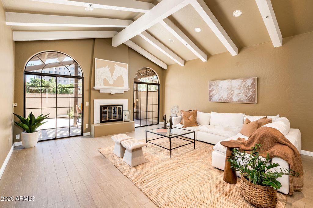 7955 E CHAPARRAL Road 35, Scottsdale, AZ 85250 — photo 2