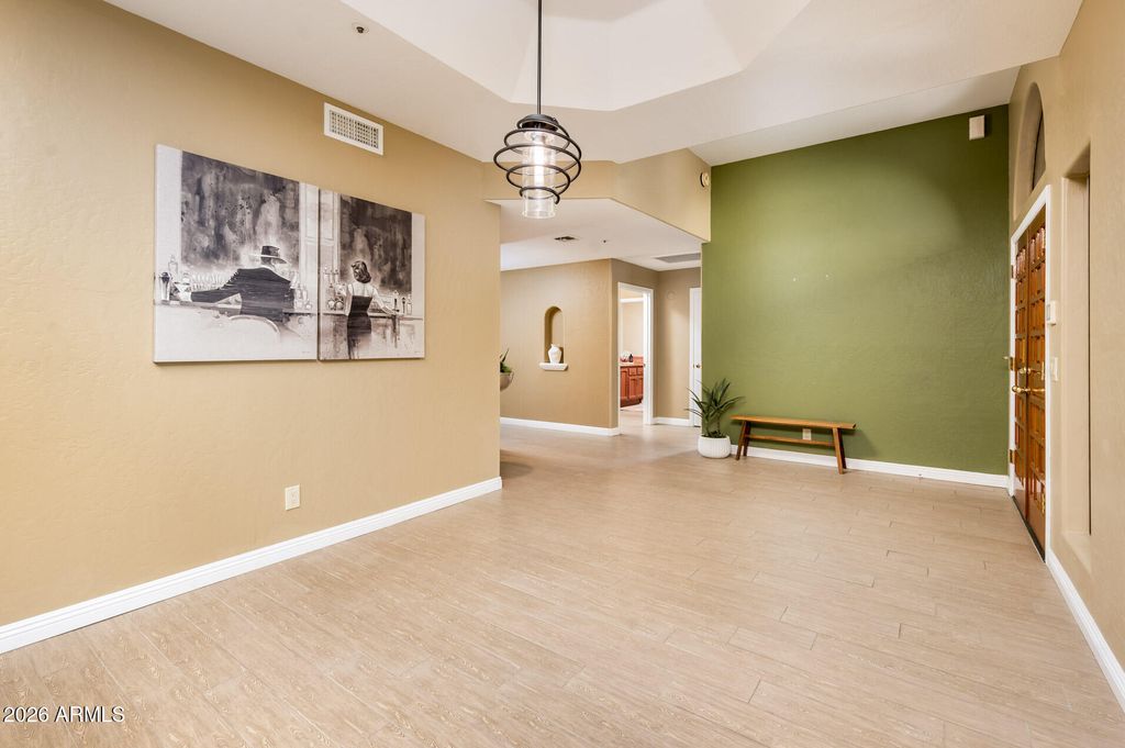 7955 E CHAPARRAL Road 35, Scottsdale, AZ 85250 — photo 5