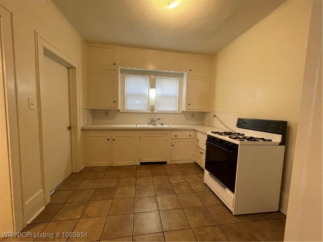 700 Clifton Court, Fort Smith, AR 72903