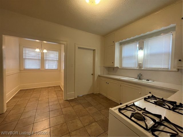 700 Clifton Court, Fort Smith, AR 72903