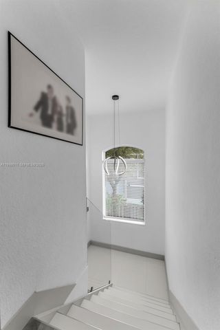 9030 SW 162nd St, Palmetto Bay, FL 33157