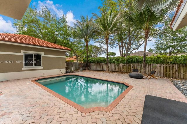 9030 SW 162nd St, Palmetto Bay, FL 33157