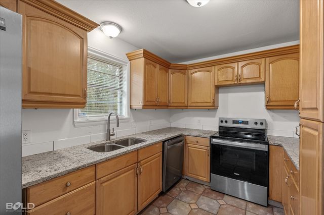 1821 S Brookwood Drive, Shreveport, LA 71118