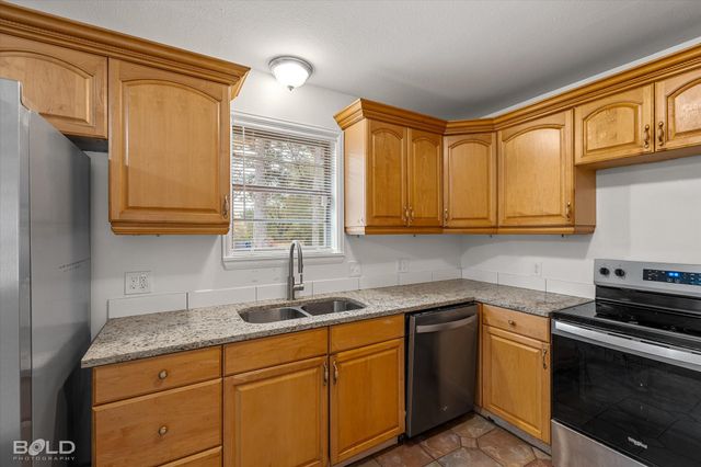 1821 S Brookwood Drive, Shreveport, LA 71118