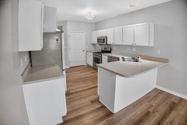 8124 Tuckaway Court, Crown Point, IN 46307