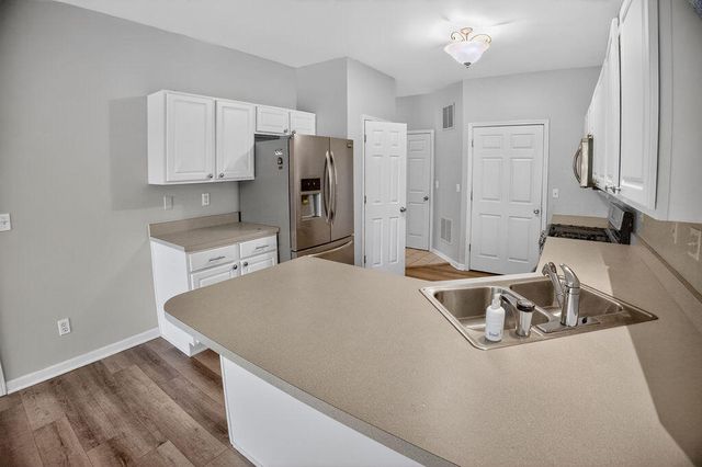 8124 Tuckaway Court, Crown Point, IN 46307
