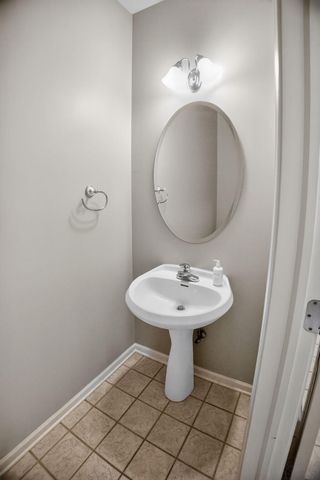 8124 Tuckaway Court, Crown Point, IN 46307