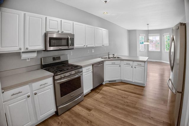 8124 Tuckaway Court, Crown Point, IN 46307