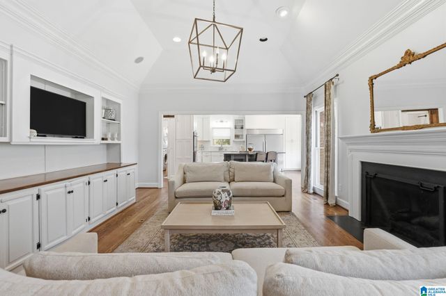 3559 KINGSHILL ROAD, Mountain Brook, AL 35223