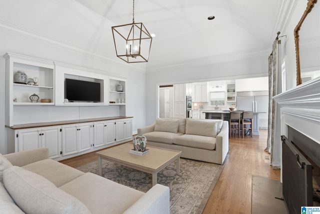 3559 KINGSHILL ROAD, Mountain Brook, AL 35223